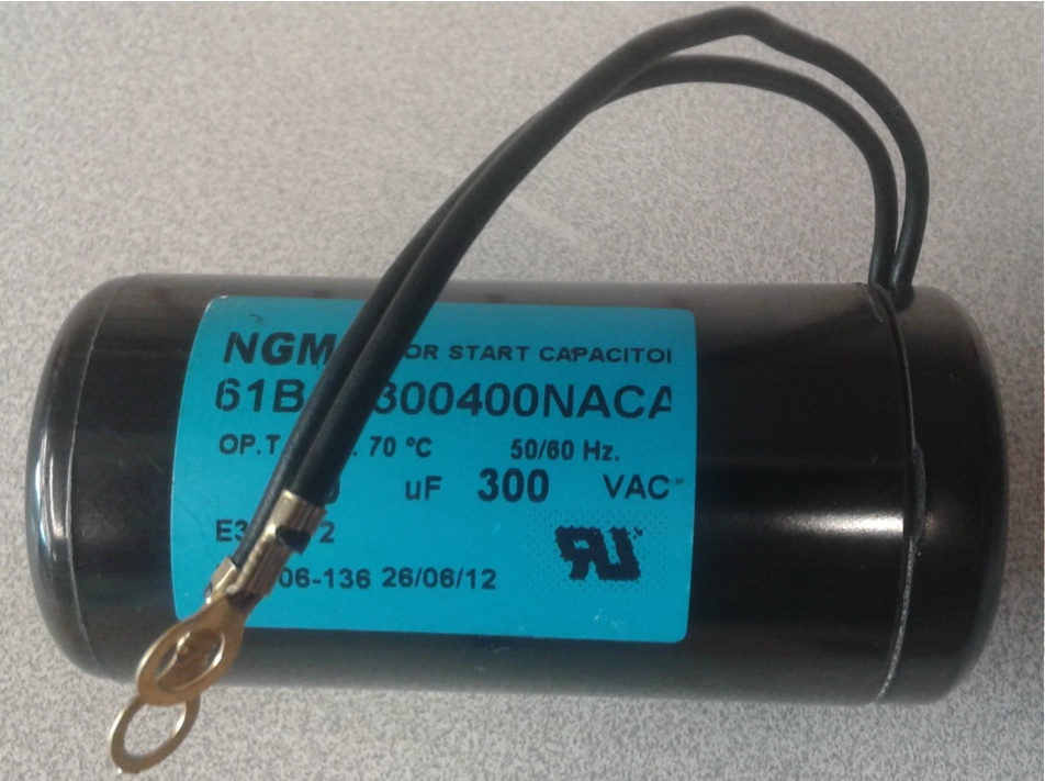  CONDENSATEUR DEMARRAGE 400MF/300V D47mm * 100mm sortie fils