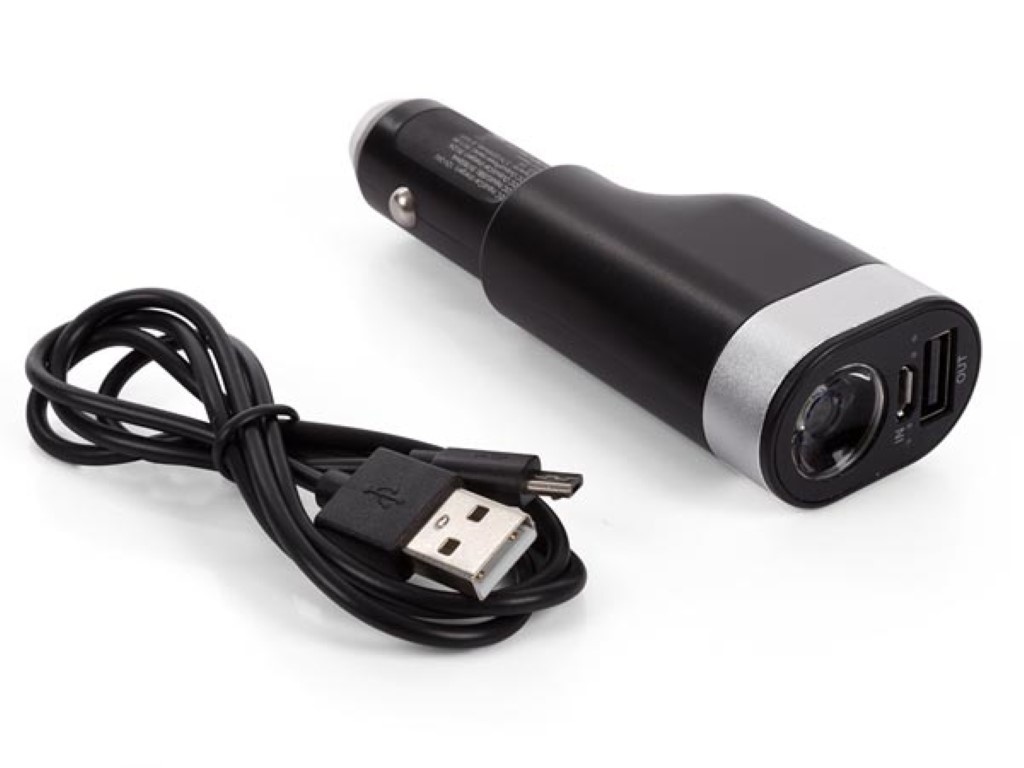CHARGEUR DE VOITURE 6 EN 1 / POWER BANK / TORCHE LED / COUPE-CEINTURE / MARTEAU BRISE-VITRE 