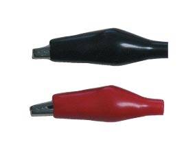 mini pince croco isolée rouge