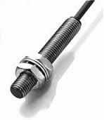 Capteur inductif Ø 5 x 27 mm M5x0 5 flush 1 5 mm PNP à fermeture (NO) 5000 Hz Acier inoxydable Face sensible PBT Câble 2