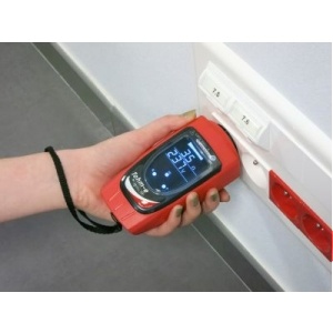 Mesureur de boucle de terre directement dans la prise. Dimensions: 100 x 75 x 63 mm. Pour schémas de liaison à la terre de type 