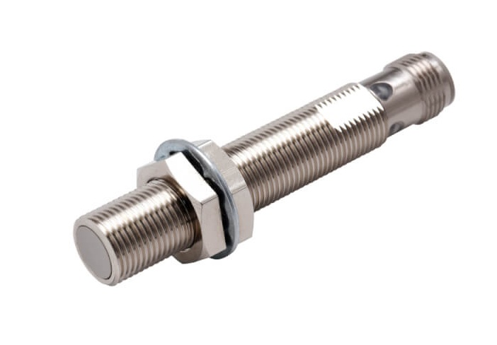 Détecteur de proximité, inductif, laiton nickelé, corps long, M12, blindé, 4 mm,