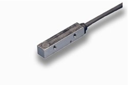 Capteur inductif, Câble, Contact à fermeture (NO), PNP, Sn=2.00 mm, noyé, 8.0x8.0x40.0 mm  