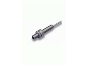Capteur inductif Ø 8 x 45 mm M8x1 flush 1 5 mm PNP à fermeture (NO) 3000 Hz Acier inoxydable Face sensible PBT Câble 3
